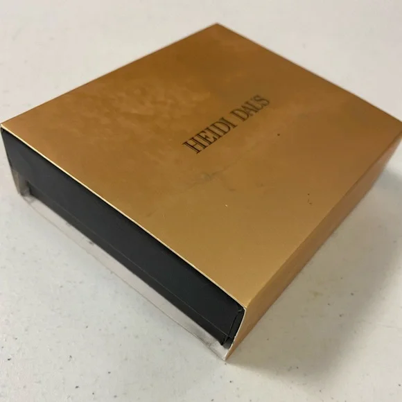 Heidi Daus “Triple Luxe” Skater Brooch - Picture 3 of 3